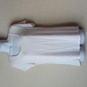 WHBM White Scoopneck tee medium White House Black Market